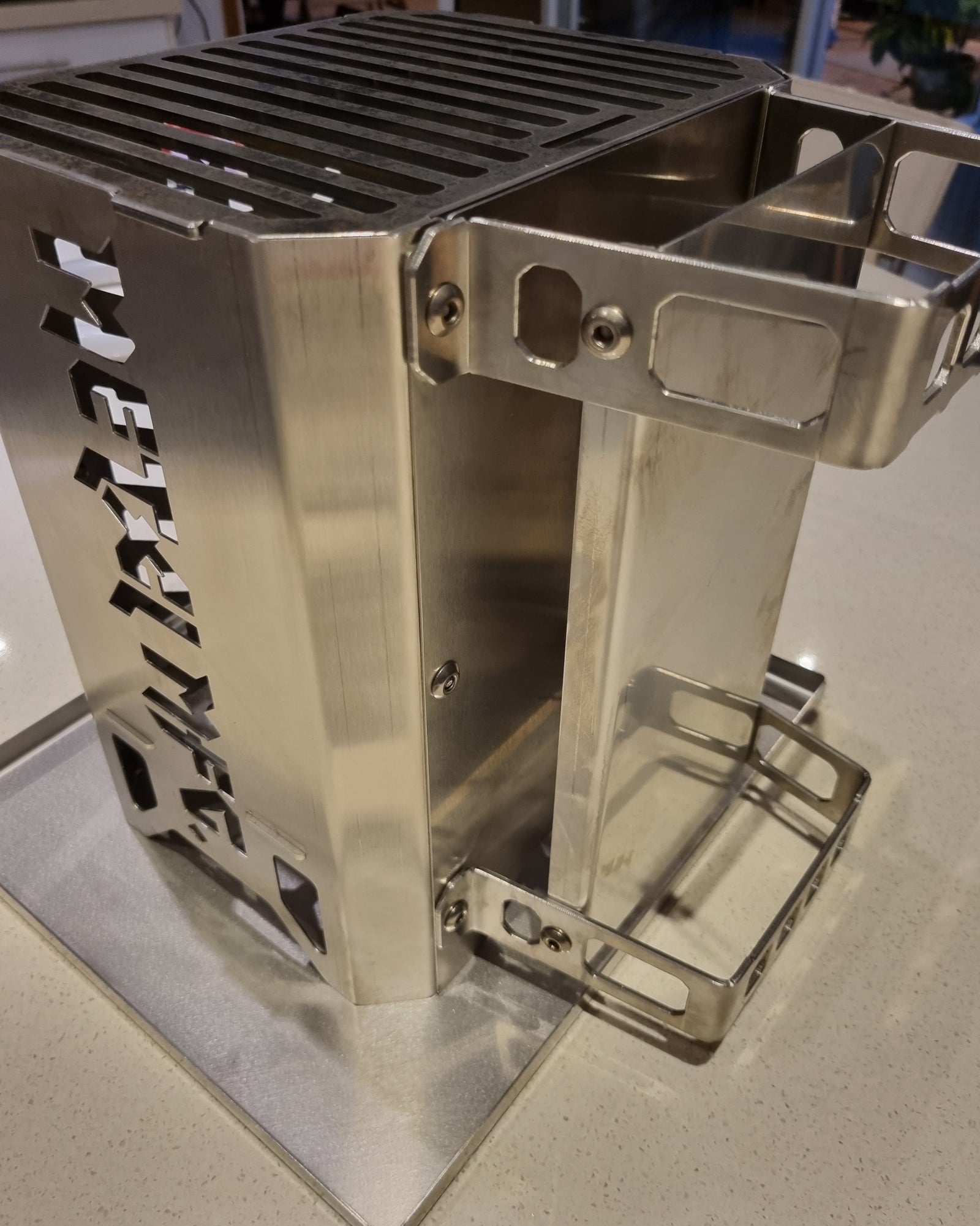 Metal MFG. Stainless Chimney "The Tomahawk Boss"